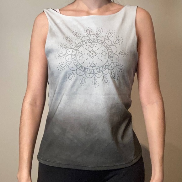 Vintage Top - Picture 3 of 6